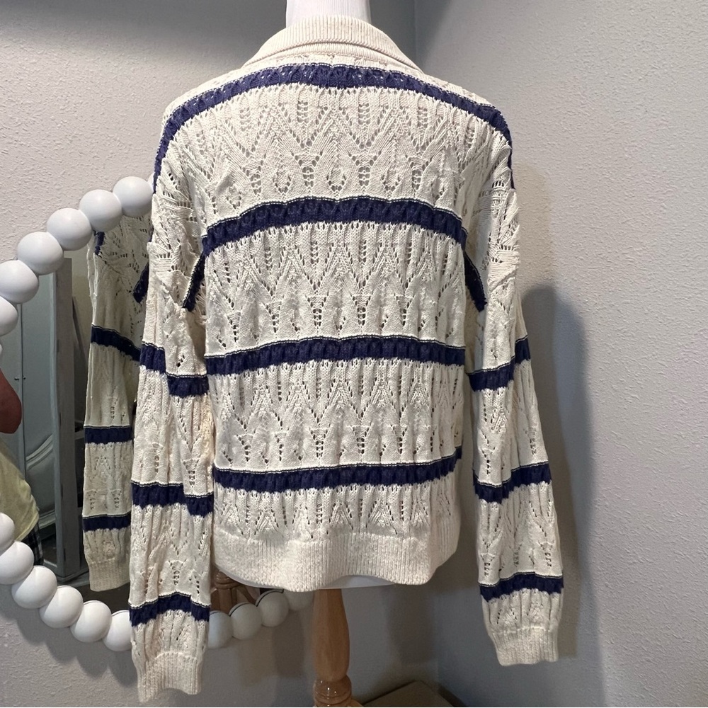 Universal Thread V-Neck Collars Pullover Sweater … - image 2